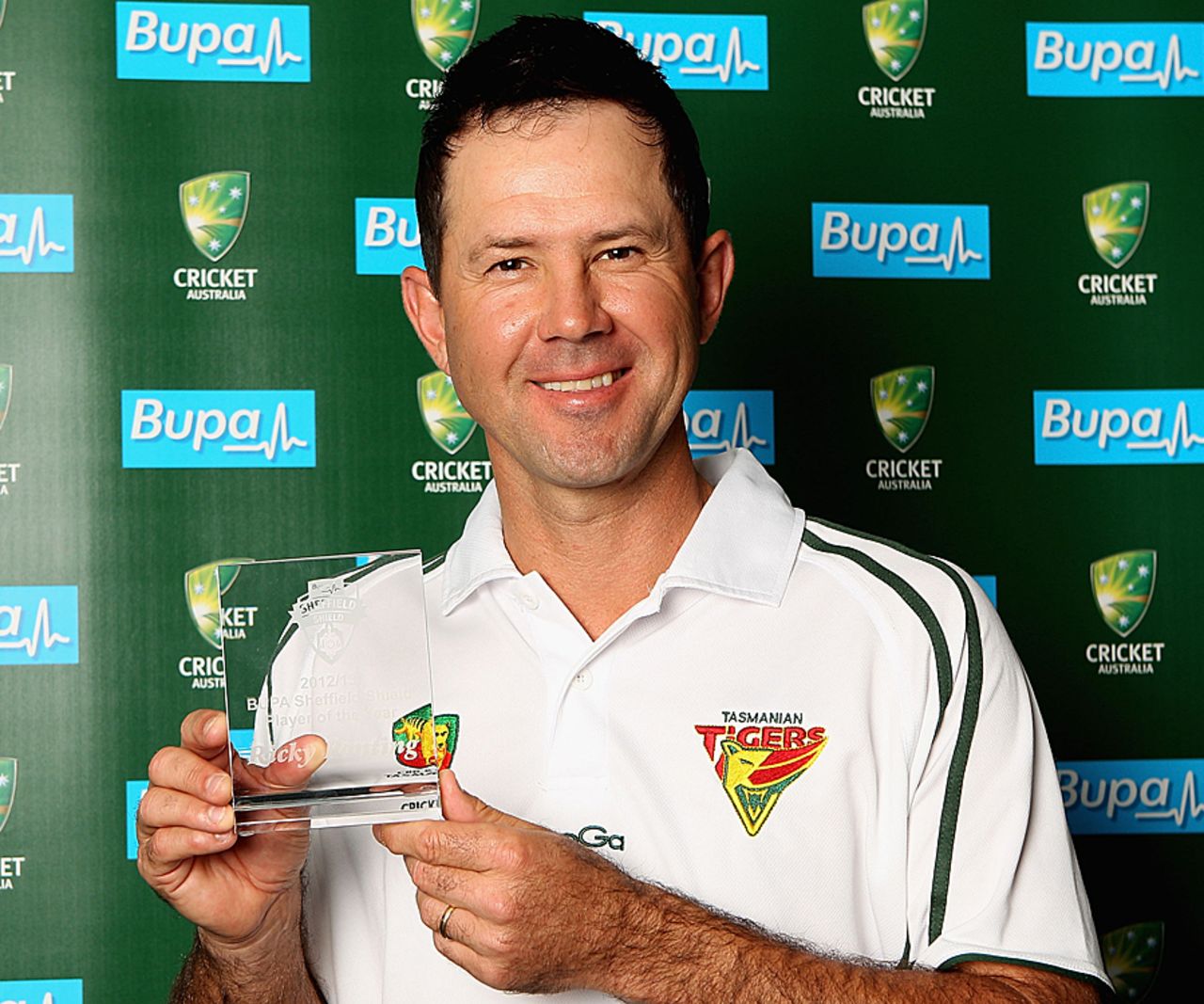 Ricky Ponting with the Sheffield Shield player of the year award, Hobart, March 20, 2013