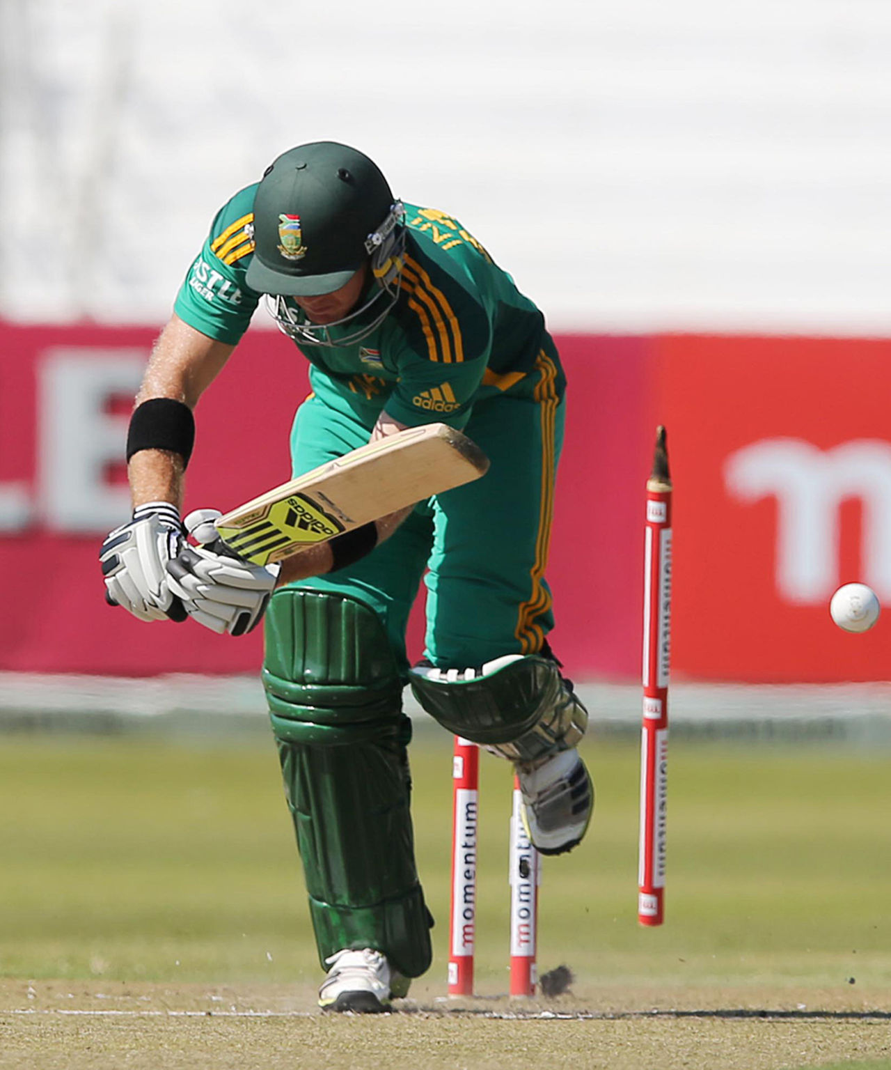 Colin Ingram is bowled first ball, South Africa v Pakistan, 4th ODI, Durban, March 21, 2013