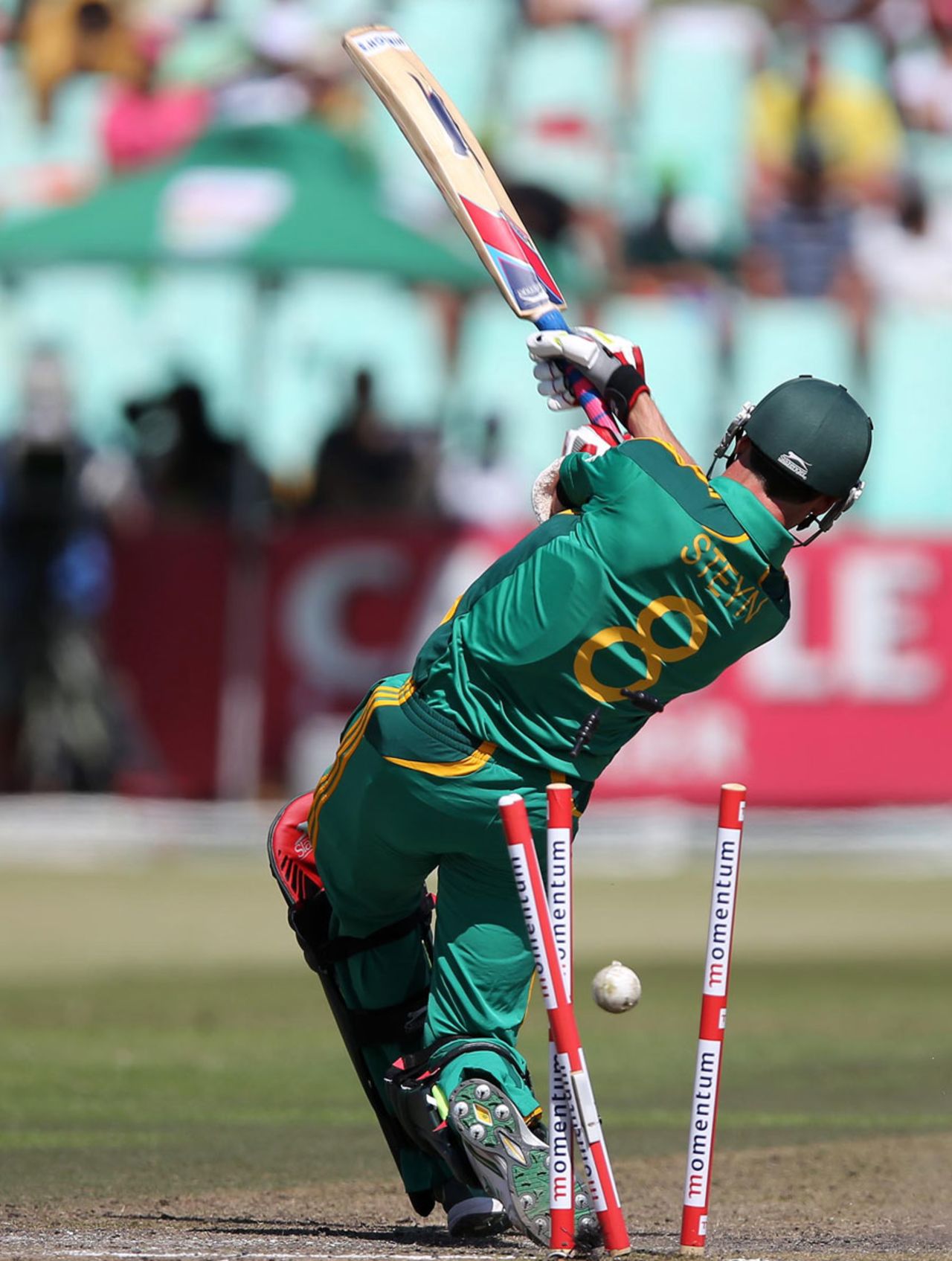 Dale Steyn gets bowled, South Africa v Pakistan, 4th ODI, Durban, March 21, 2013