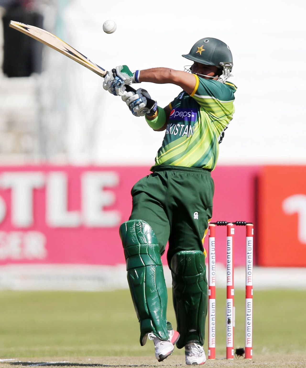 Imran Farhat pulls, South Africa v Pakistan, 4th ODI, Durban, March 21, 2013