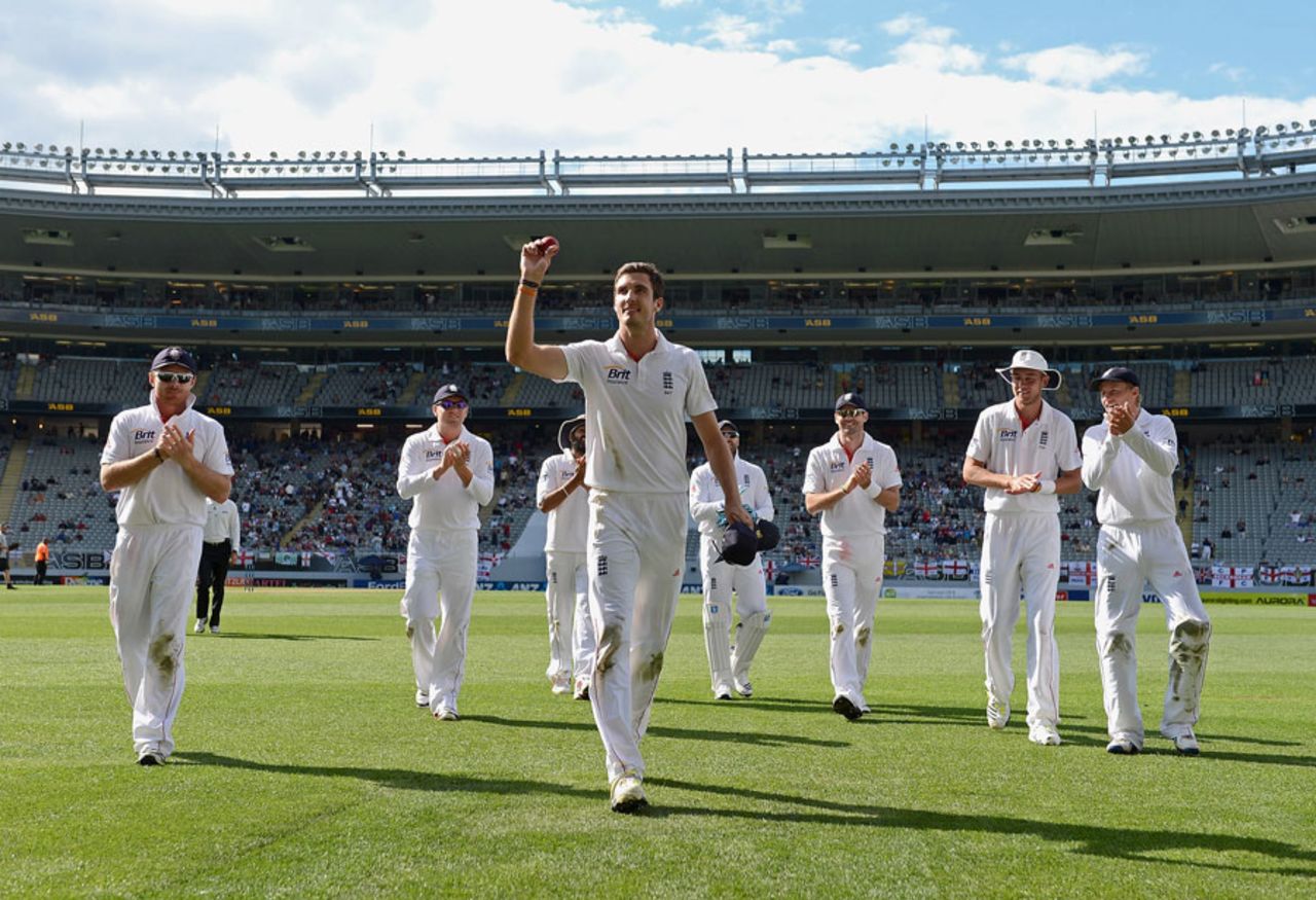Steven Finn leads England off after equalling his best figures, New Zealand v England, 3rd Test, Auckland, 2nd day, March 23, 2013