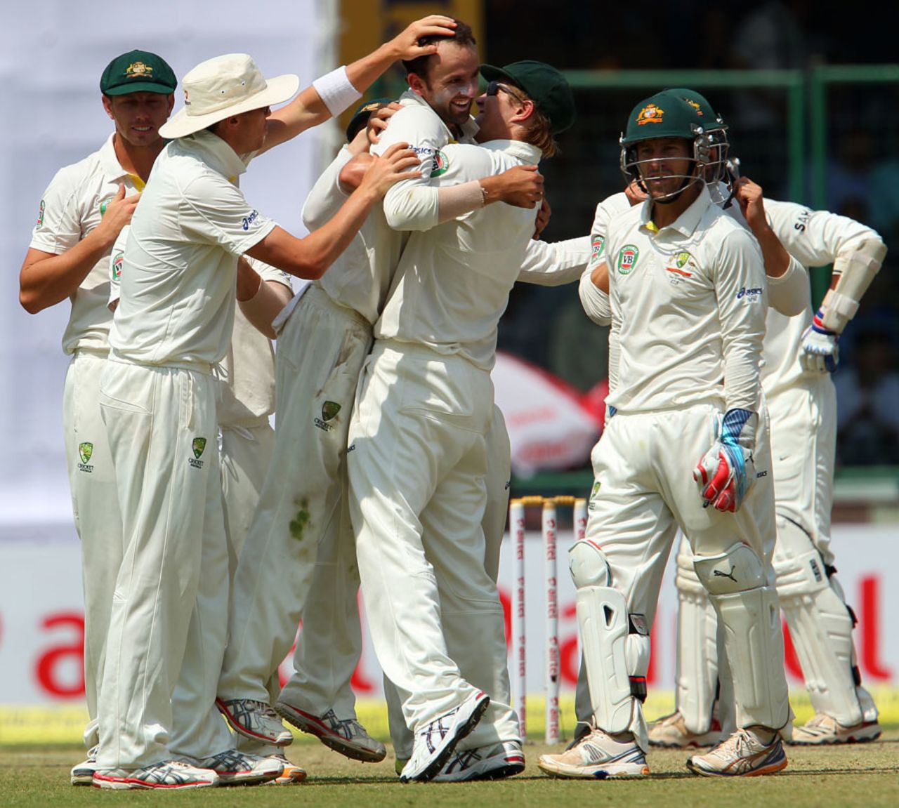 Nathan Lyon celebrates Virat Kohli's wicket, India v Australia, 4th Test, Delhi, 2nd day, March 23, 2013