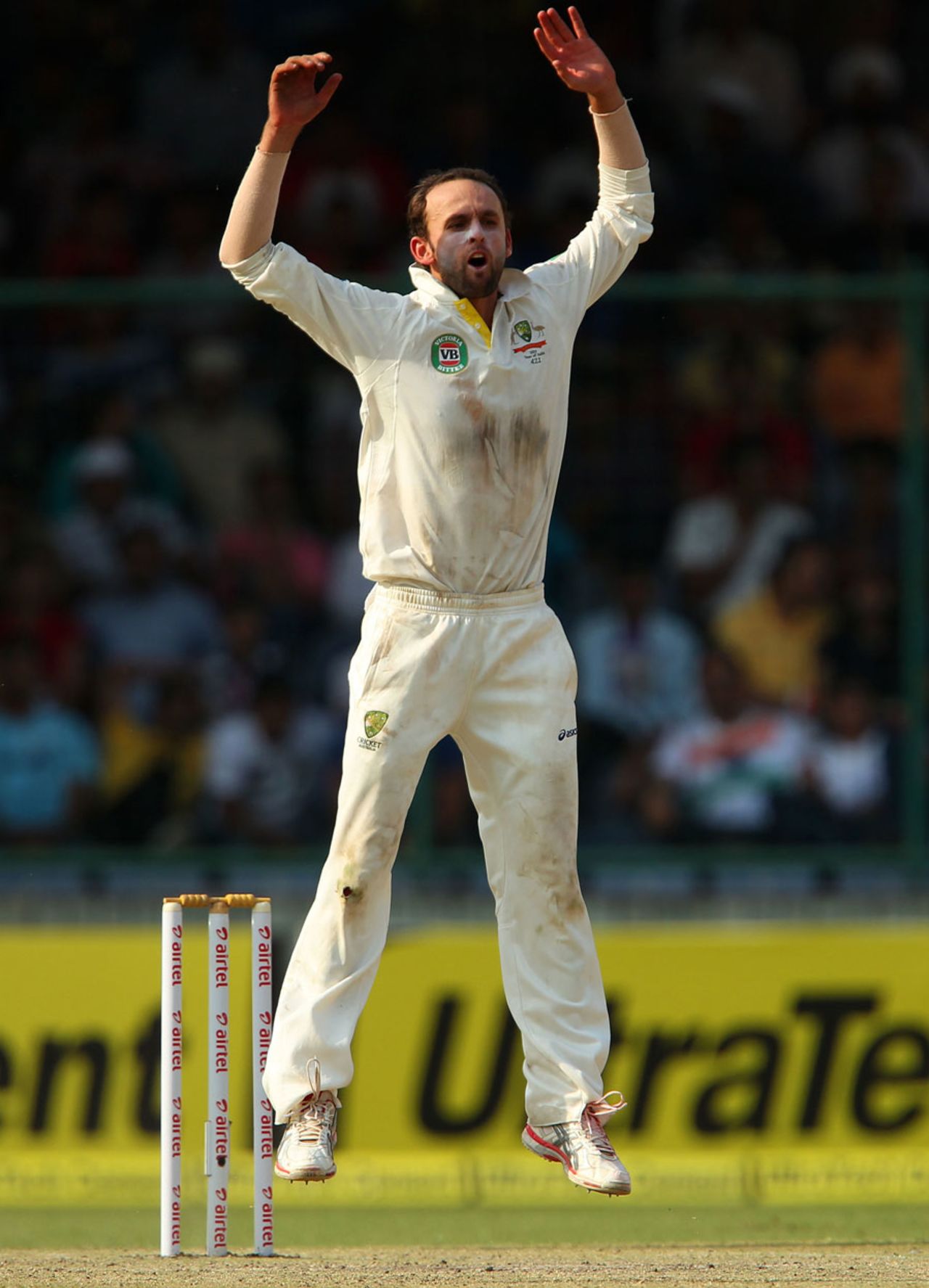 Nathan Lyon appeals, India v Australia, 4th Test, Delhi, 2nd day, March 23, 2013