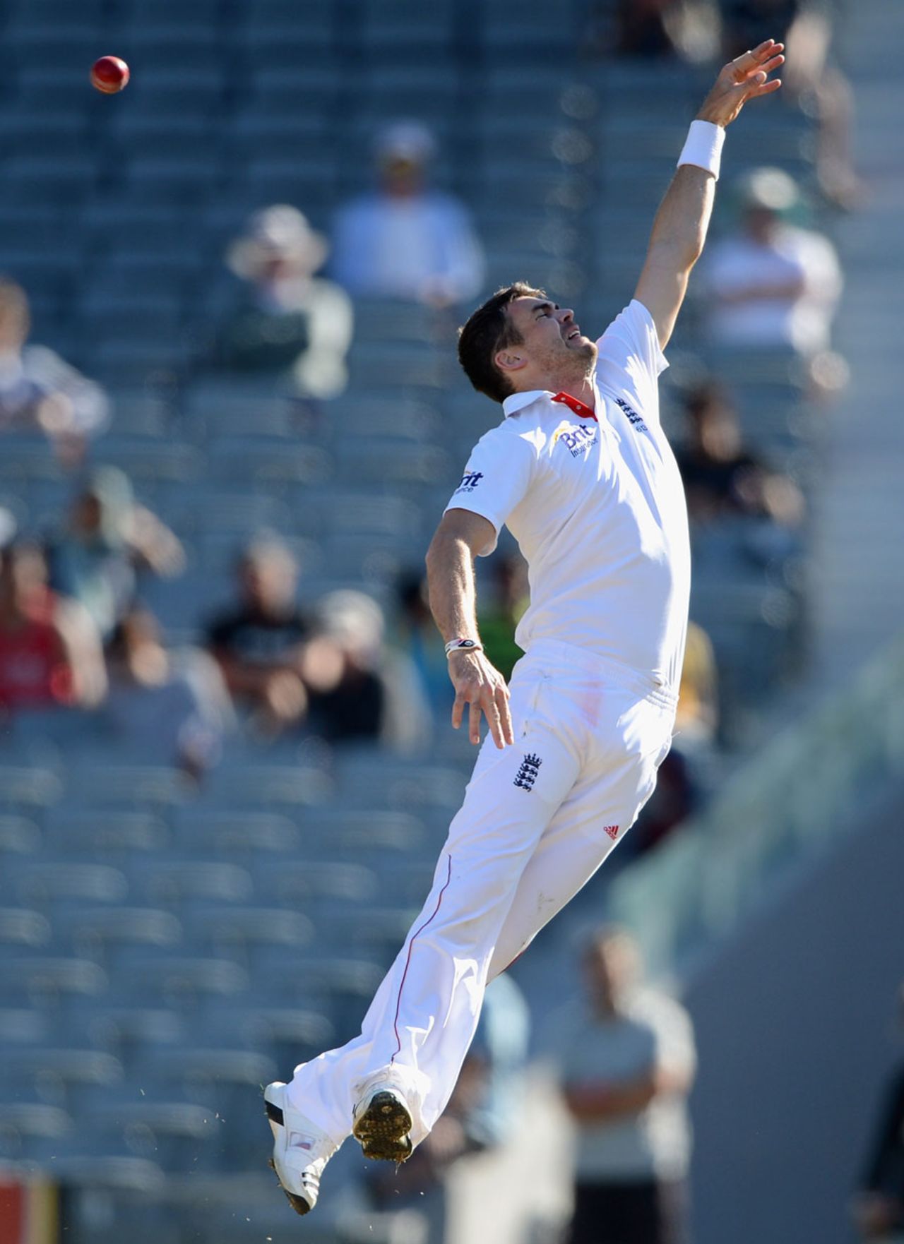 James Anderson reaches for the ball, 3rd Test, Auckland, 3rd day, March 24, 2013