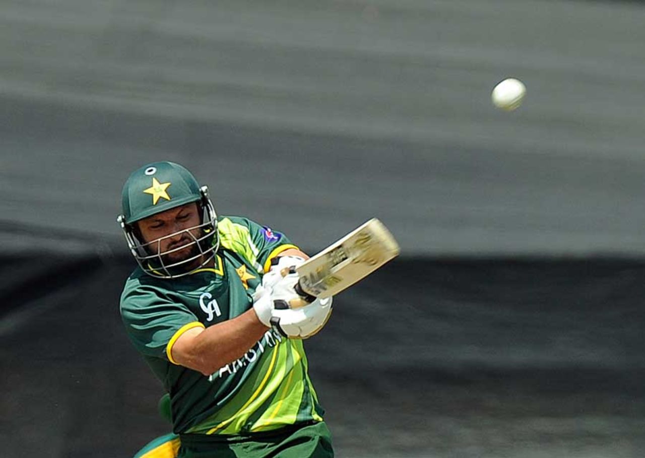 Shahid Afridi fell for a duck, pulling one straight to deep square leg, South Africa v Pakistan, 5th ODI, Benoni, March 24, 2013