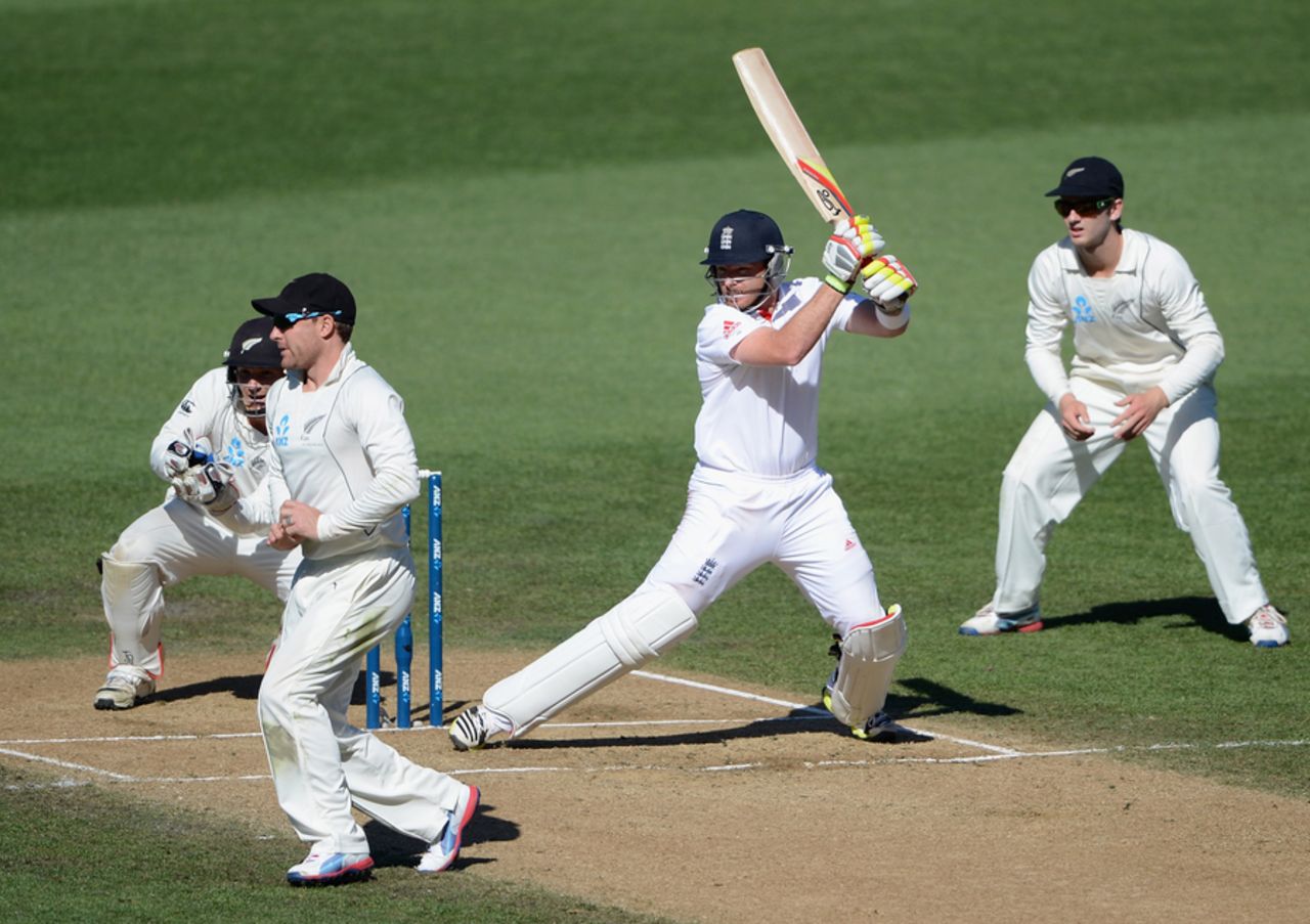 Ian Bell cuts during his bid to save the Auckland Test for England, New Zealand v England, 3rd Test, Auckland, 5th day, March 26, 2013