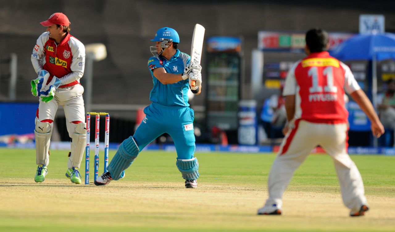 Ross Taylor cuts to the off side, Pune Warriors v Kings XI Punjab, IPL, Pune, April 7, 2013