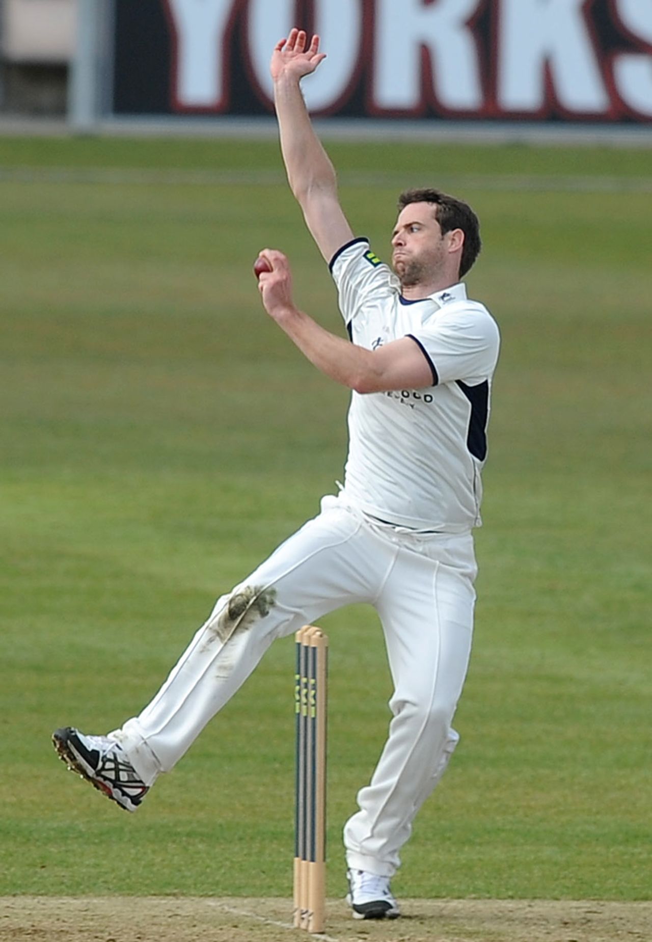 James Tomlinson took three early wickets, Hampshire v Leicestershire, County Championship, Division Two, Ageas Bowl, 2nd day, April 11, 2013