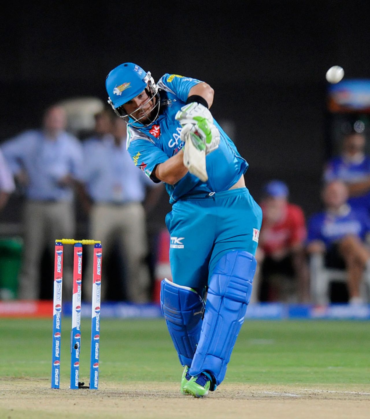 Aaron Finch hits one out of the screws, Pune Warriors v Rajasthan Royals, IPL, Pune, April 11, 2013