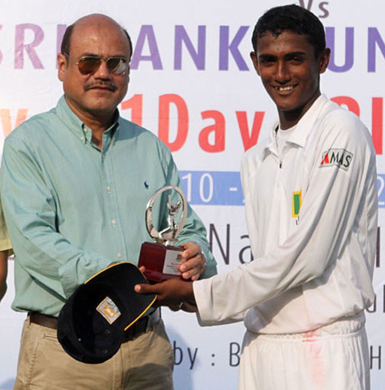 AK Tyronne receives his Man of the Match award, Bangladesh U-19 v Sri Lanka U-19, 1st Youth Test, Mirpur, 4th day, April 13, 2013