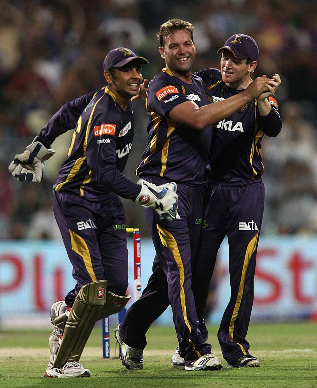 Jacques Kallis picked up three wickets in a miserly spell, Kolkata Knight Riders v Sunrisers Hyderabad, IPL, Kolkata, April 14, 2013