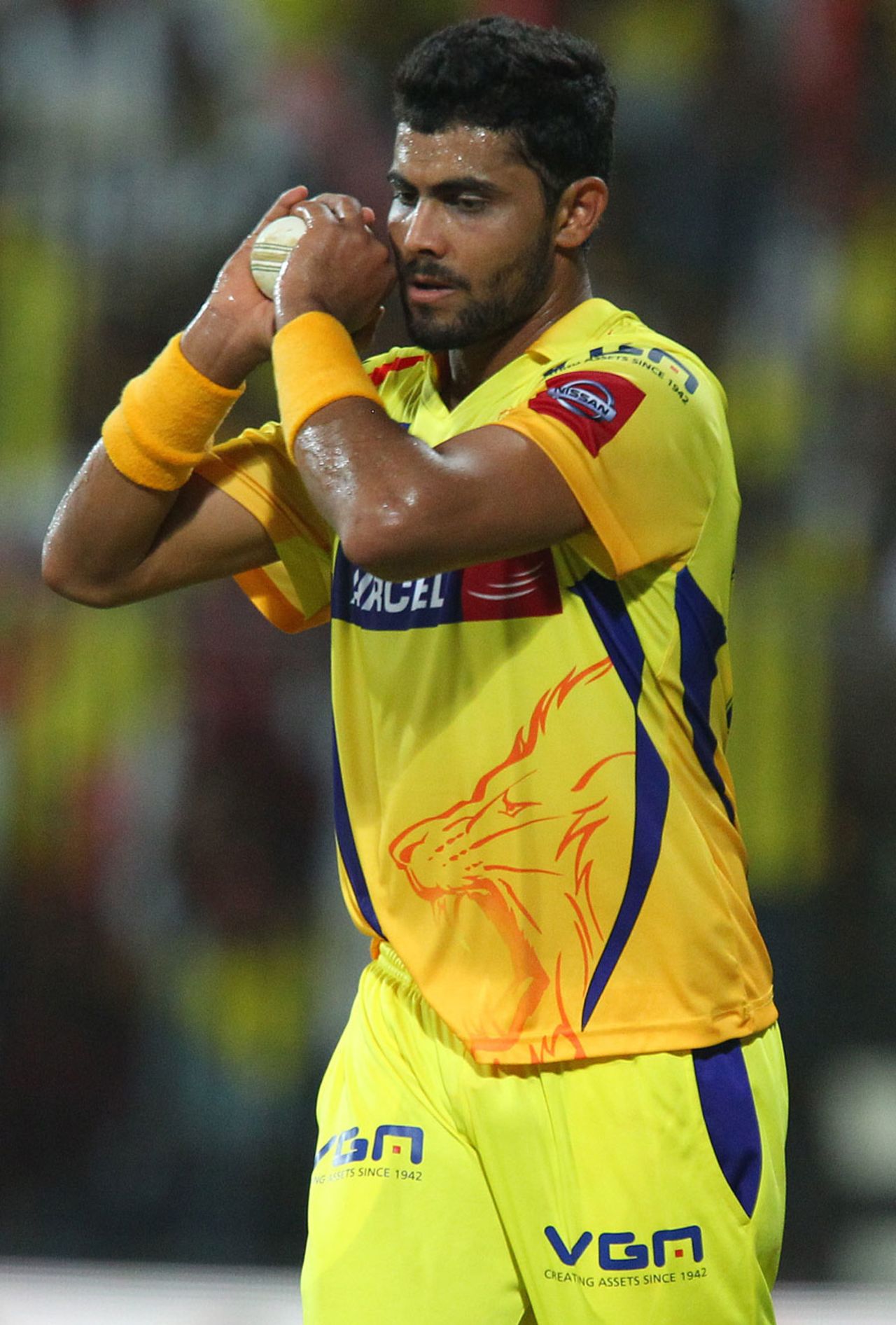 Ravindra Jadeja completes a catch, Chennai Super Kings v Pune Warriors, IPL, Pune, April 15, 2013
