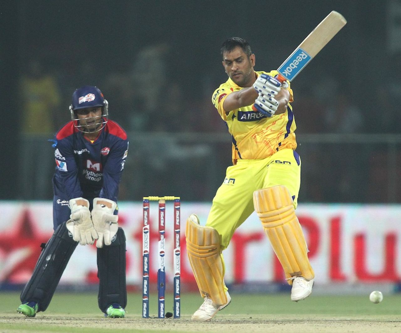MS Dhoni scored 44 off 23 balls, Delhi Daredevils v Chennai Super Kings, IPL, Delhi, April 18, 2013