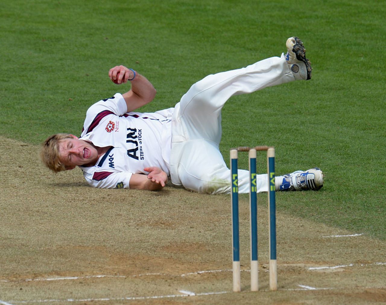 David Willey grabs a return catch, Northamptonshire v Essex, County Championship, Division Two, Northampton, 3rd day, April 19, 2013