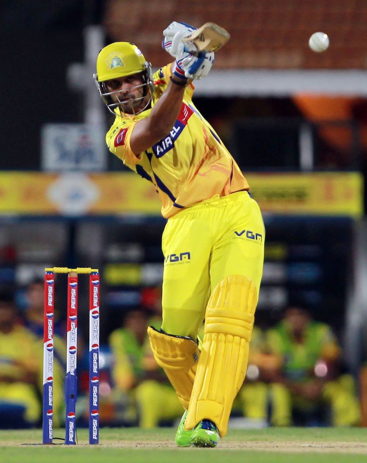 M Vijay lofts down the ground, Chennai Super Kings v Sunrisers Hyderabad, IPL, Chennai, April 25, 2013