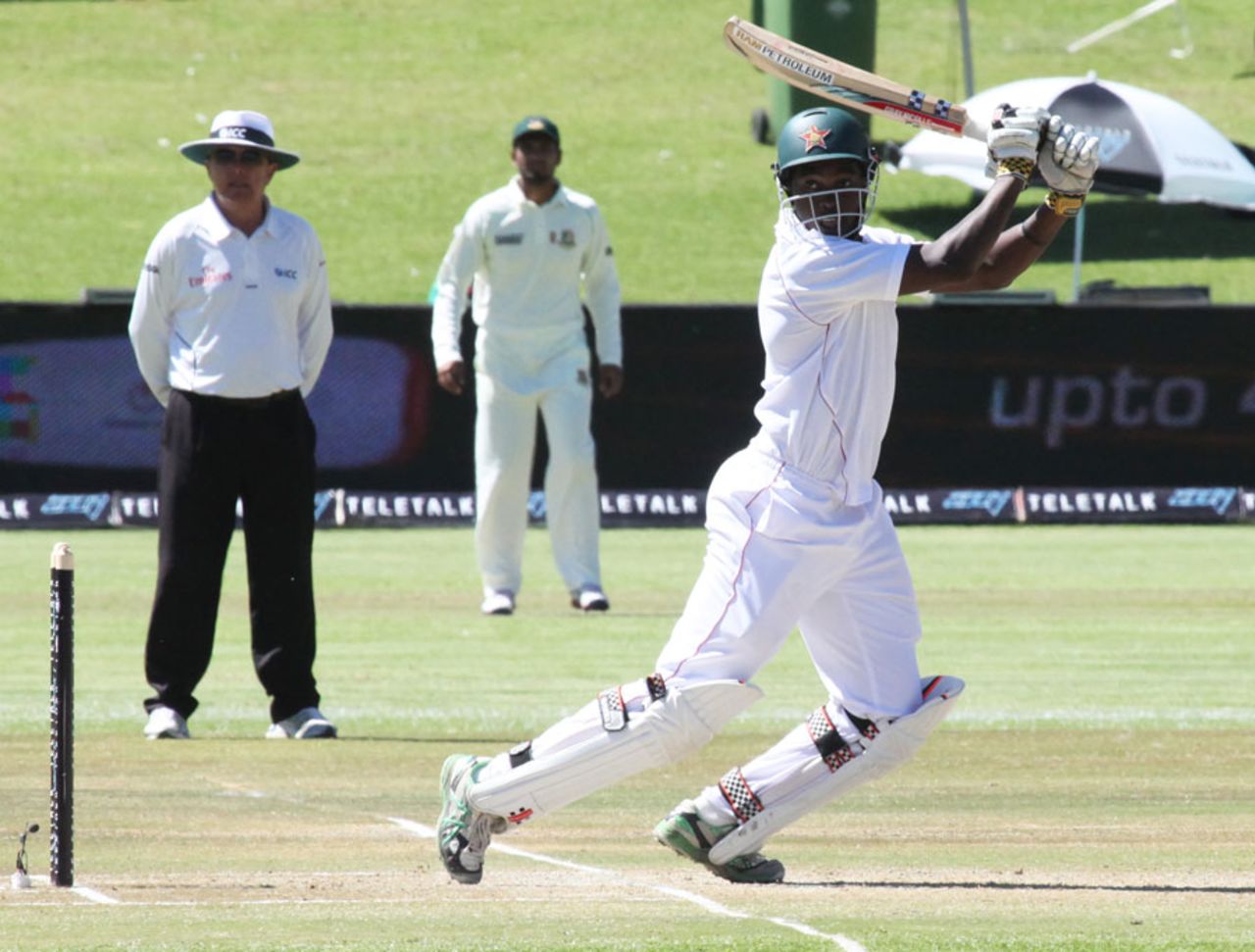 Elton Chigumbura plays one square, Zimbabwe v Bangladesh, 2nd Test, Harare, 3rd day, April 27, 2013