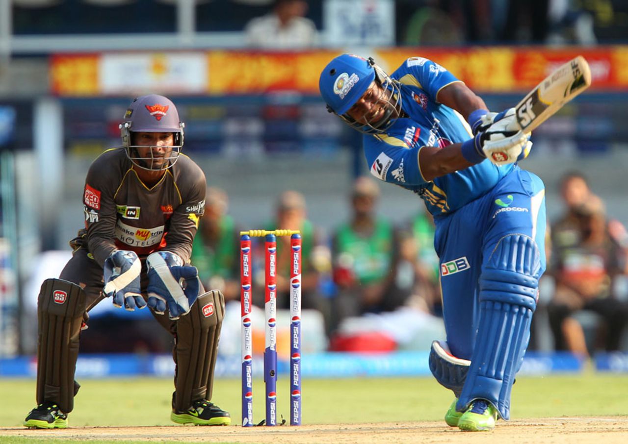 Dwayne Smith hits one out of the screws, Sunrisers Hyderabad v Mumbai Indians, IPL, Hyderabad, May 1, 2013
