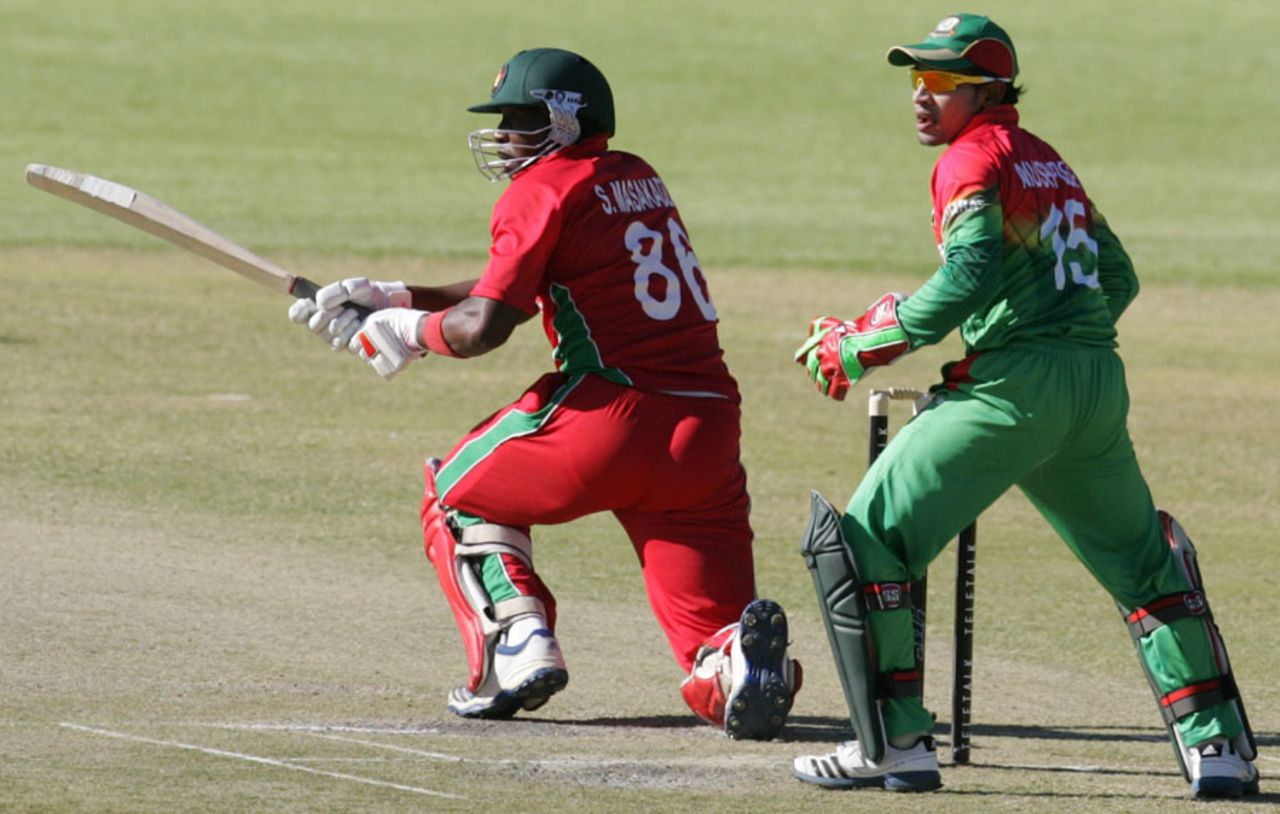 Shingi Masakadza plays a sweep shot, Zimbabwe v Bangladesh, 1st ODI, Bulawayo, May 3, 2013