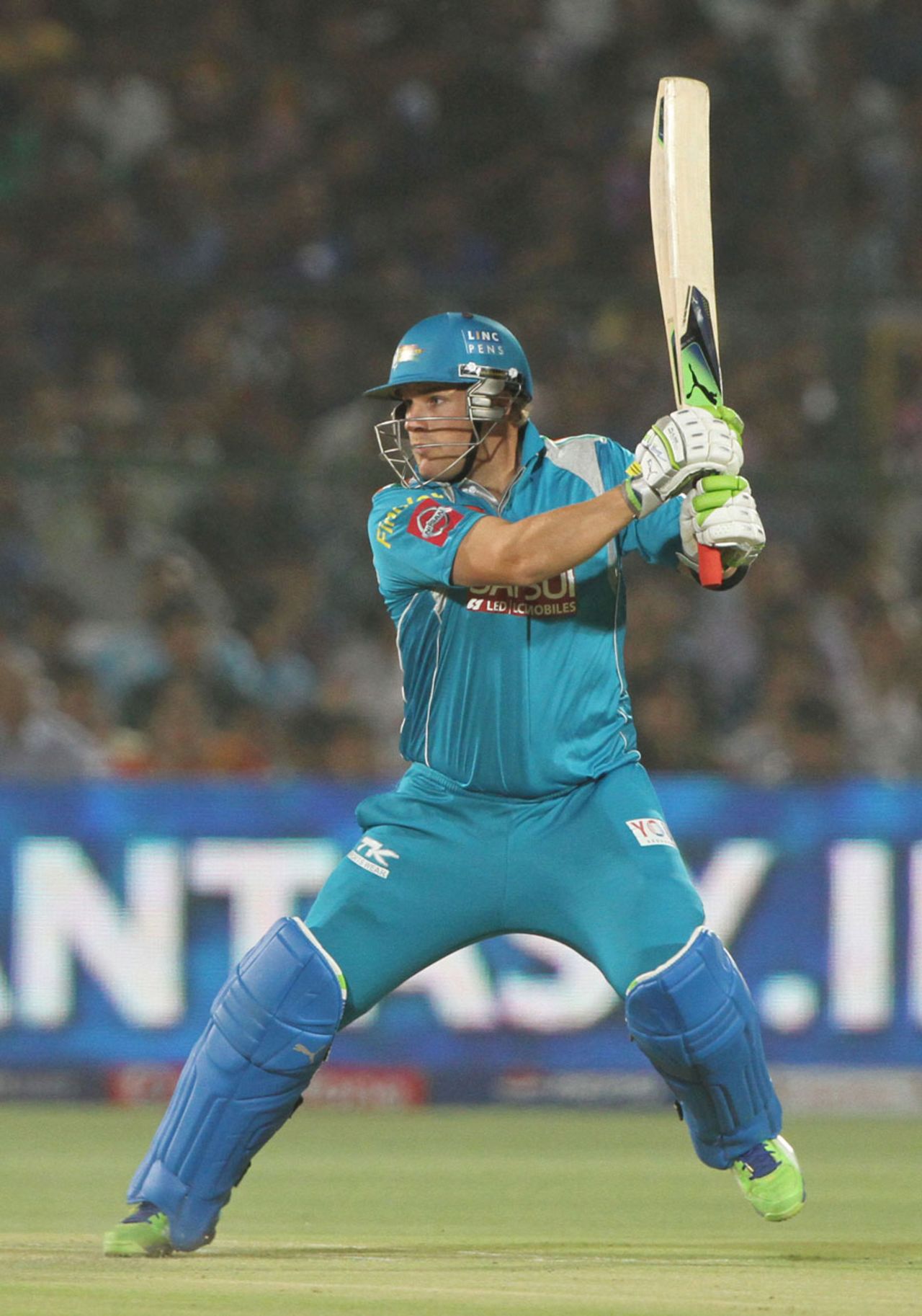 Aaron Finch cuts through the offside, Rajasthan Royals v Pune Warriors, IPL 2013, Jaipur, May 5, 2013