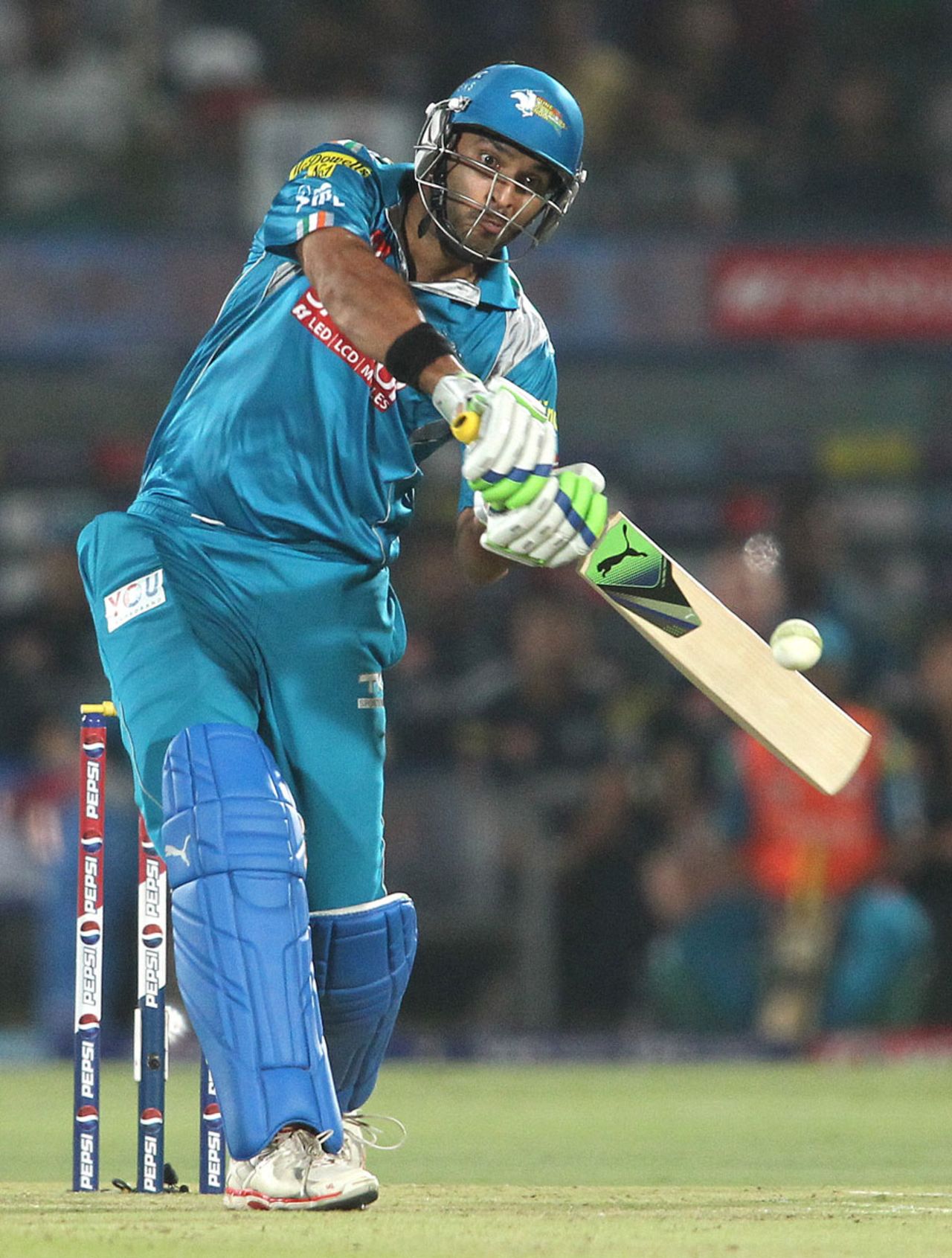 Yuvraj Singh launches into a six during his innings of 15, Rajasthan Royals v Pune Warriors, IPL 2013, Jaipur, May 5, 2013