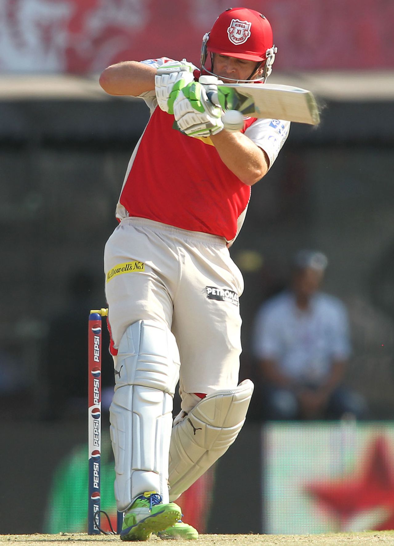 Adam Gilchrist about to pull, Kings XI Punjab v Rajasthan Royals, IPL, Mohali, May 9, 2013