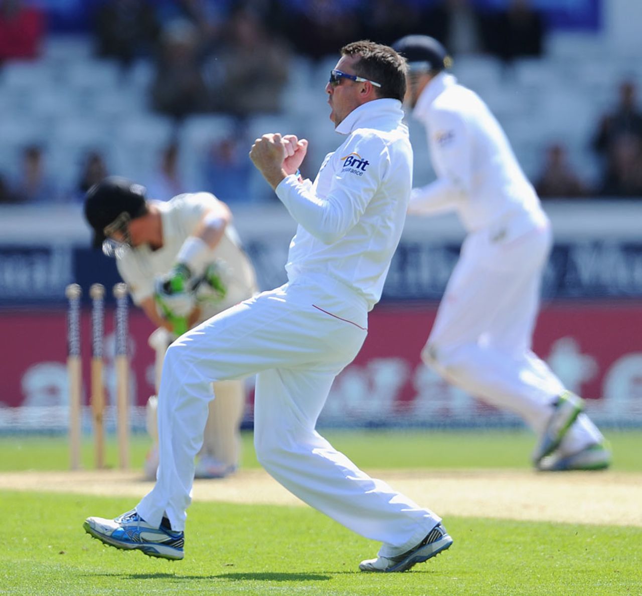 Graeme Swann enjoys another wicket, England v New Zealand, 2nd Investec Test, Headingley, 3rd day, May 26, 2013