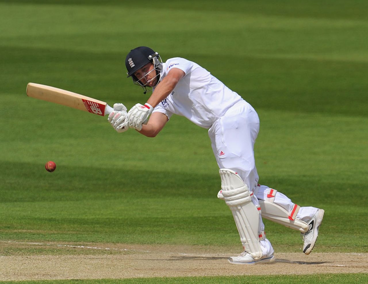 Jonathan Trott flicks through the leg side, England v New Zealand, 2nd Investec Test, Headingley, 4th day, May 27, 2013