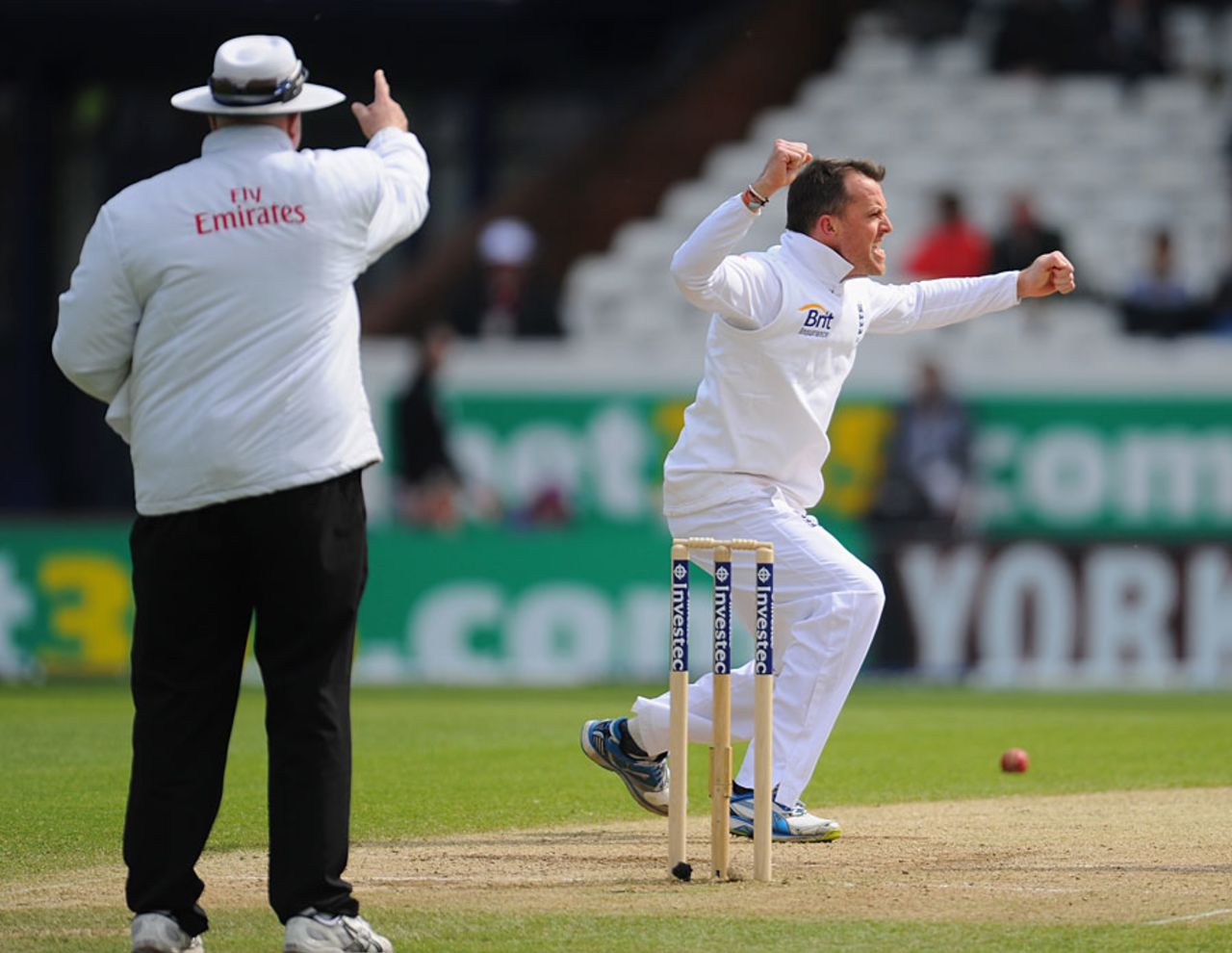 Steve Davis gives a decision in favour of Graeme Swann, England v New Zealand, 2nd Investec Test, Headingley, 4th day, May 27, 2013