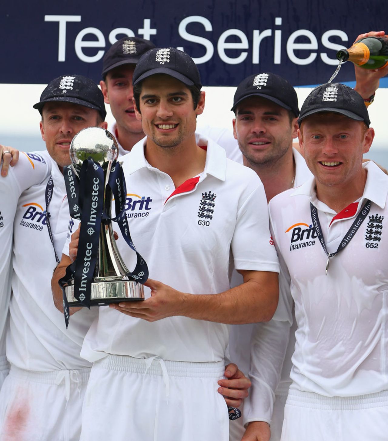 Alastair Cook holds the series trophy aloft, England v New Zealand, 2nd Investec Test, Headingley, 5th day, May 28, 2013