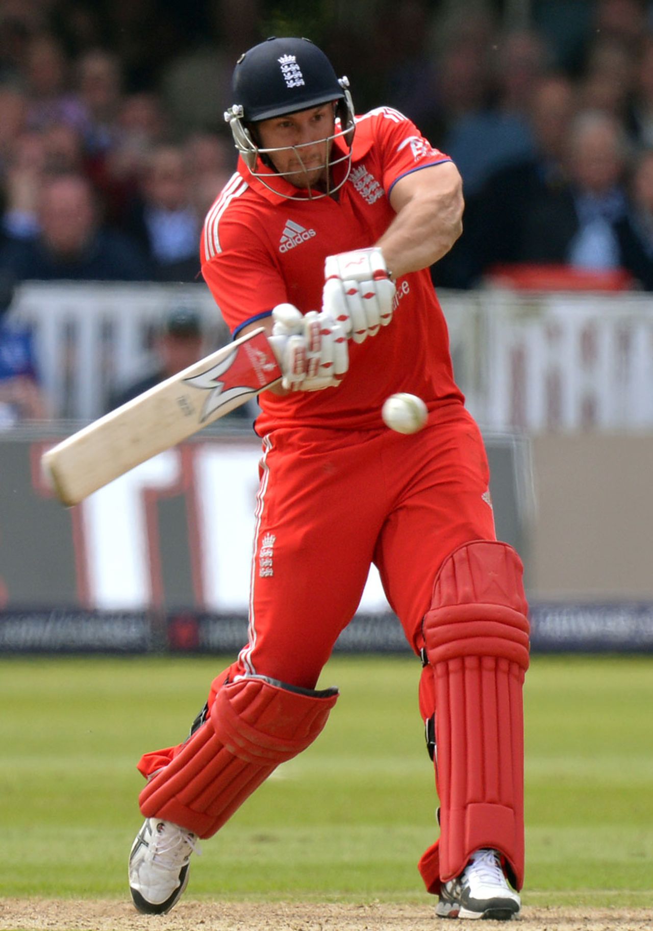 Tim Bresnan muscles a pull shot away, England v New Zealand, 1st ODI, Lord's, May 31, 2013