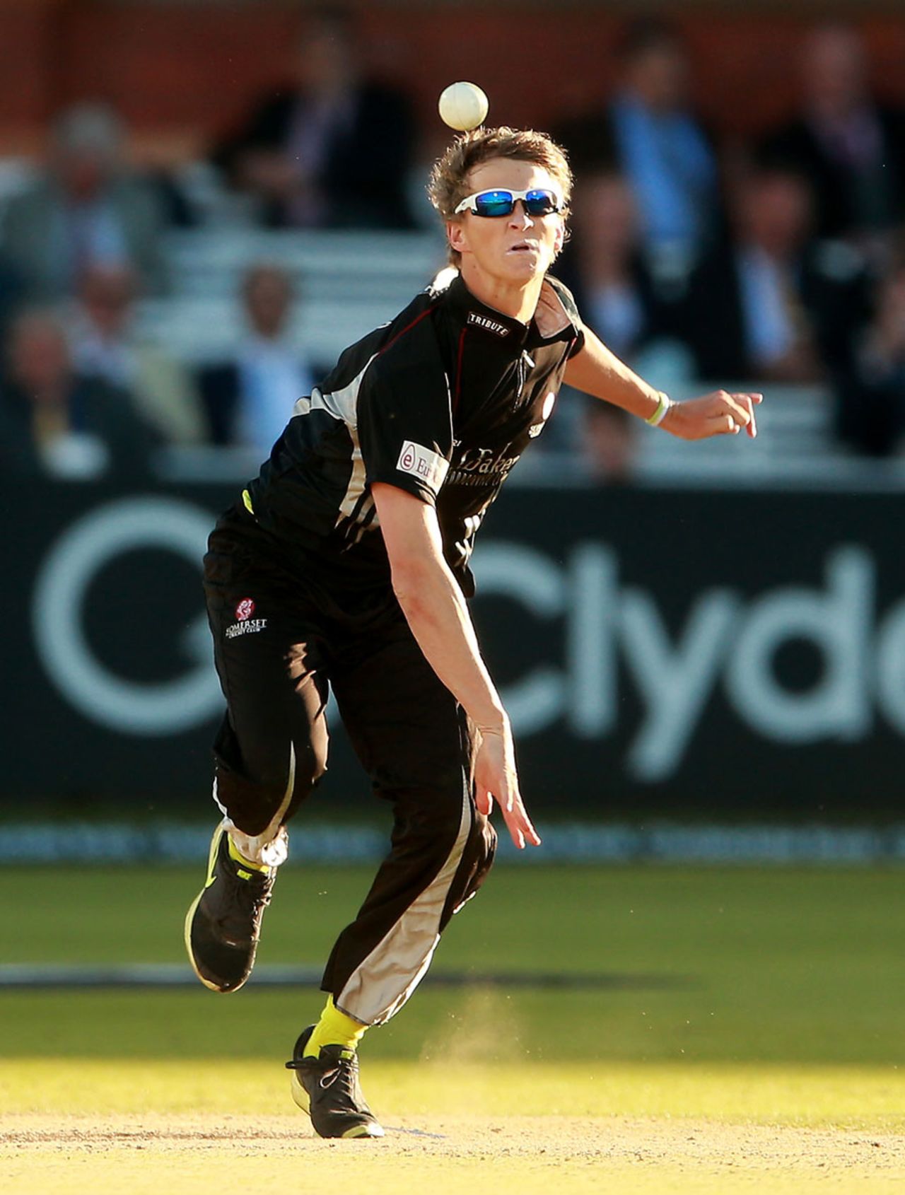 Max Waller removed Joe Denly for 31, Middlesex v Somerset, YB40 Group C, Lord's, June 4, 2013