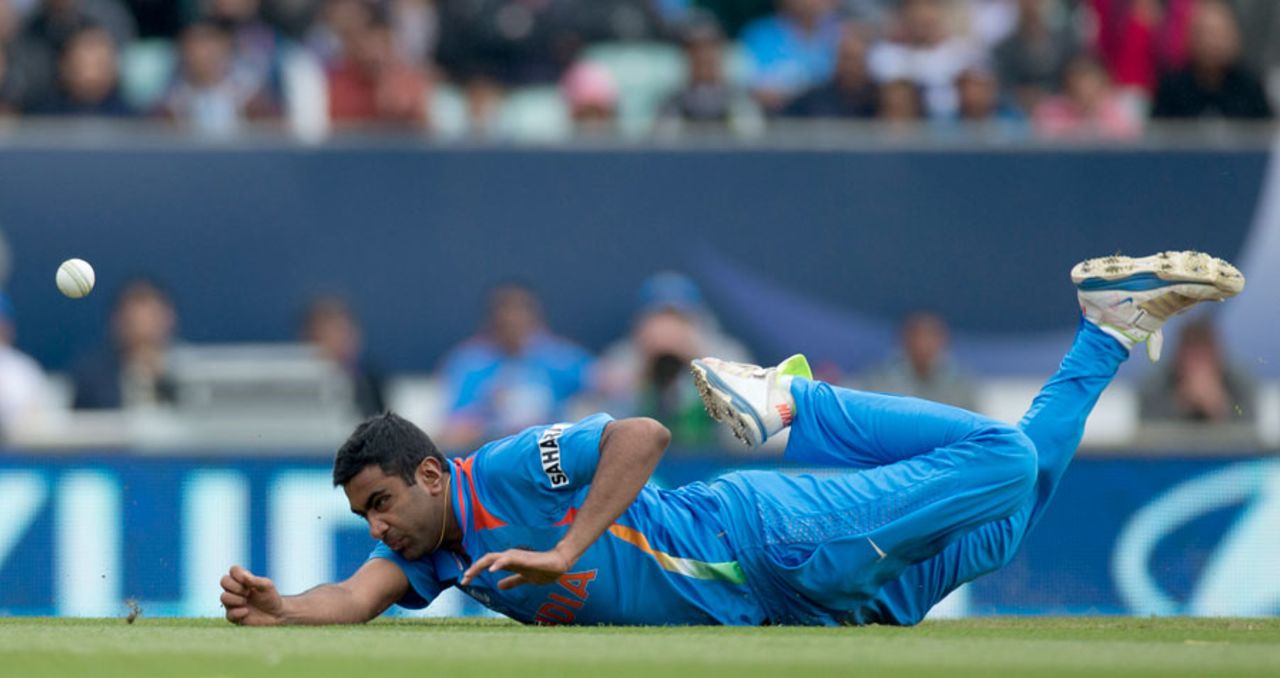 R Ashwin fails to take a catch of his own bowling, India v West Indies, Champions Trophy, Group B, The Oval, June 11, 2013