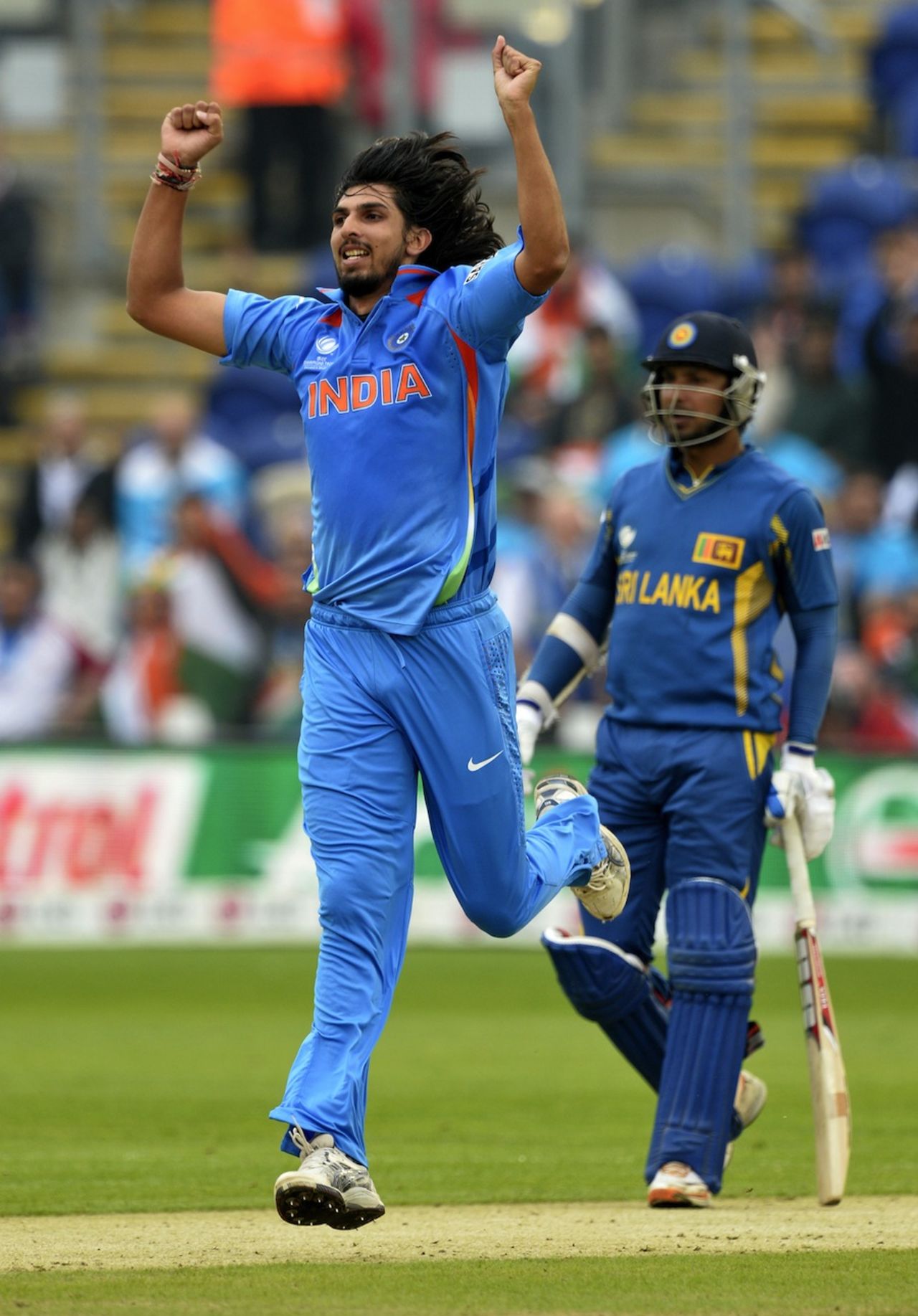 Ishant Sharma struck twice in consecutive overs, India v Sri Lanka, Champions Trophy, 2nd semi-final, Cardiff, June 20, 2013