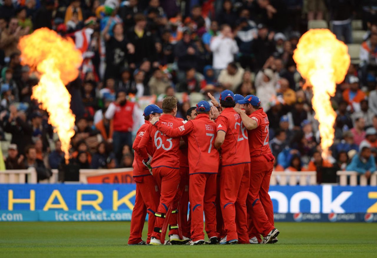 England get together after a wicket, England v India, Champions Trophy final, Edgbaston, June 23, 2013