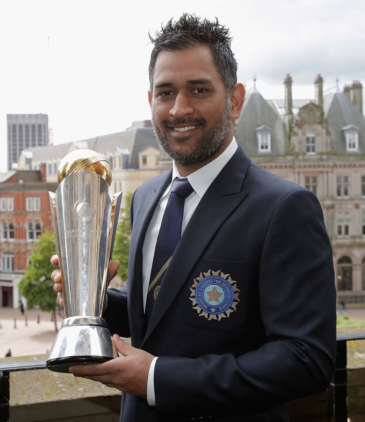 MS Dhoni with the Champions Trophy, England v India, Champions Trophy final, Edgbaston, June 23, 2013