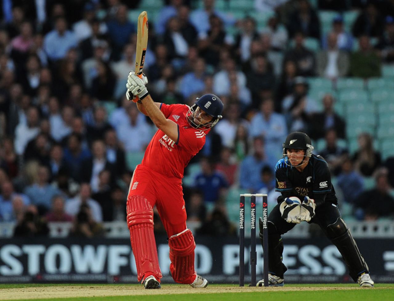 Michael Lumb helped give England a strong start to their chase, England v New Zealand, 1st T20, The Oval, June 25, 2013