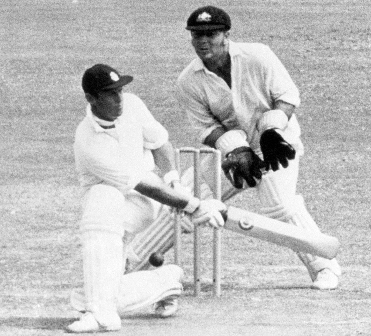 Geoff Boycott sweeps on his way to an unbeaten 142, Australia v England, 4th Test, Sydney, 4th day, January 13, 1971