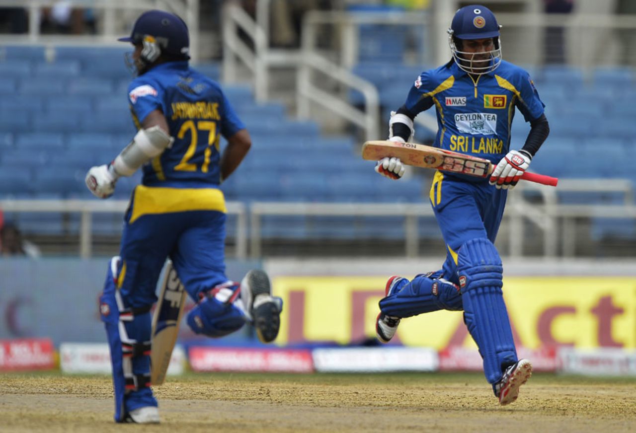 Mahela Jayawardene and Upul Tharanga put on 213 for the opening wicket, India v Sri Lanka, West Indies tri-series, Kingston, July 2, 2013