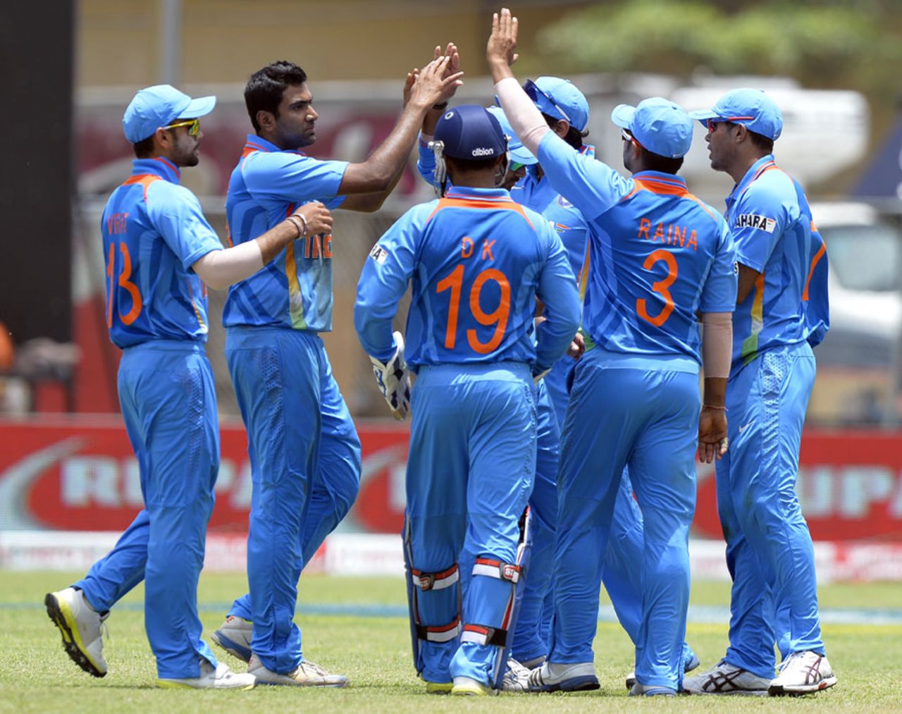 The Indian team celebrates the dismissal of Mahela Jayawardene, India v Sri Lanka, West Indies tri-series, Kingston, July 2, 2013