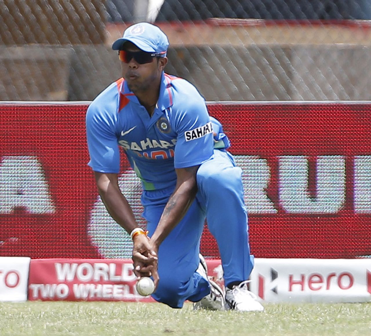 Umesh Yadav drops Upul Tharanga at third man, India v Sri Lanka, West Indies tri-series, Kingston, July 2, 2013