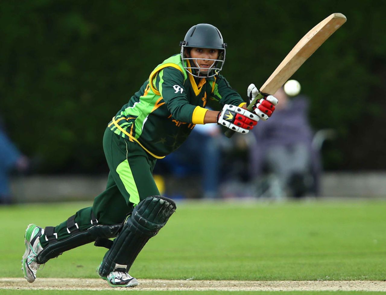Bismah Maroof struck an unbeaten half-century, England v Pakistan, 2nd women's ODI, Loughborough, July 3, 2013