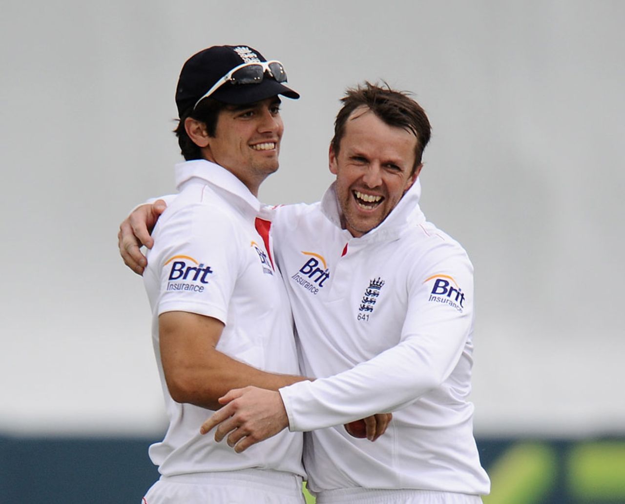 Graeme Swann showed no problems after the blow on his arm, Essex v England, 4th day, Chelmsford, July 3, 2013
