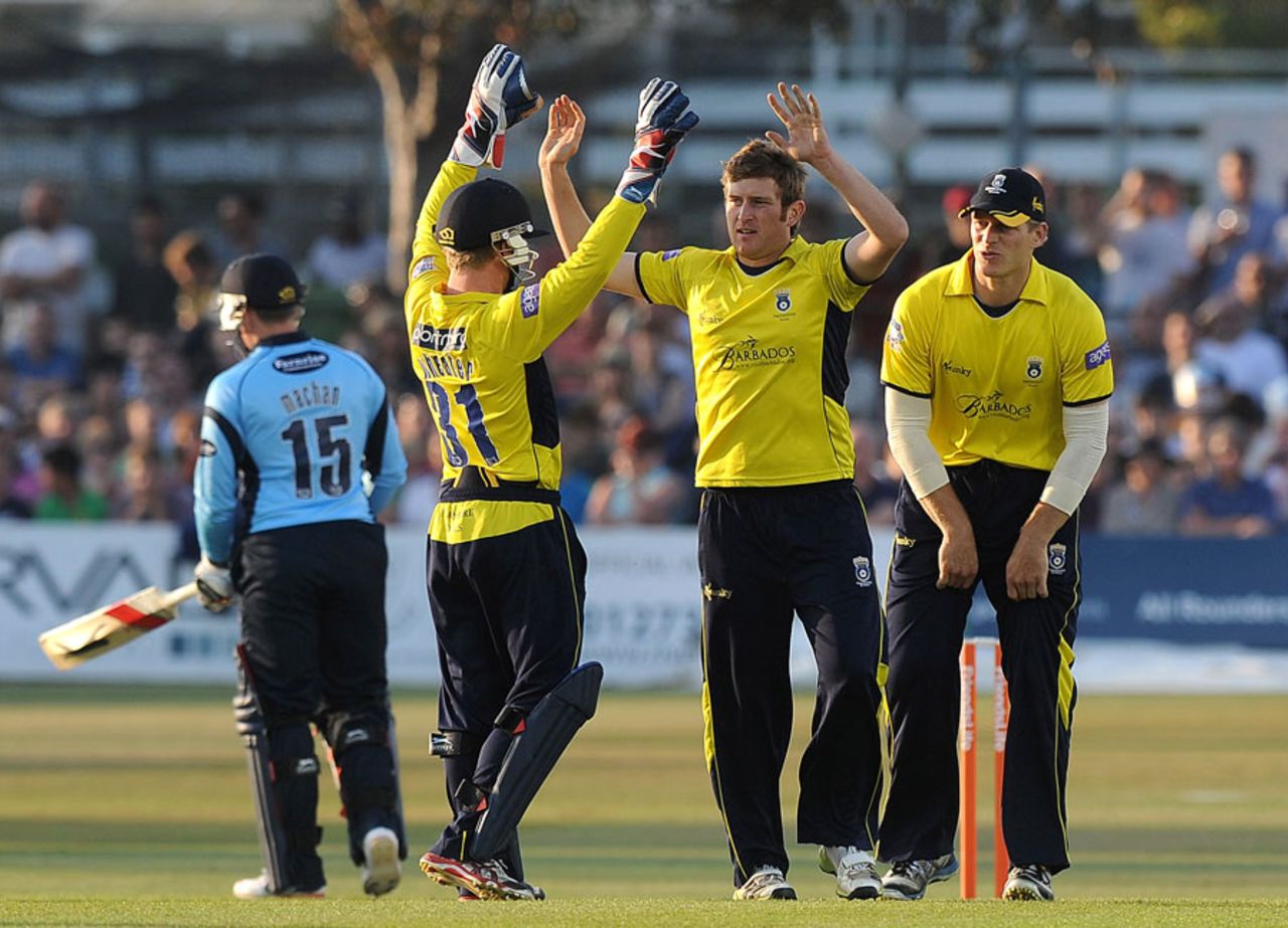 Liam Dawson took two wickets in a economical spell, Sussex v Hampshire, FLt20, South Group, Hove, July 5, 2013