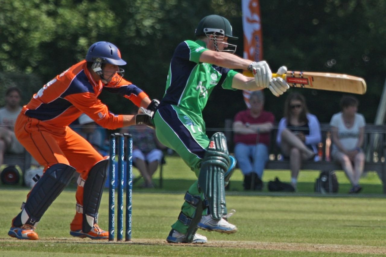 Niall O'Brien cuts during his innings of 70, Netherlands v Ireland, WCL, Amstelveen, July 7, 2013
