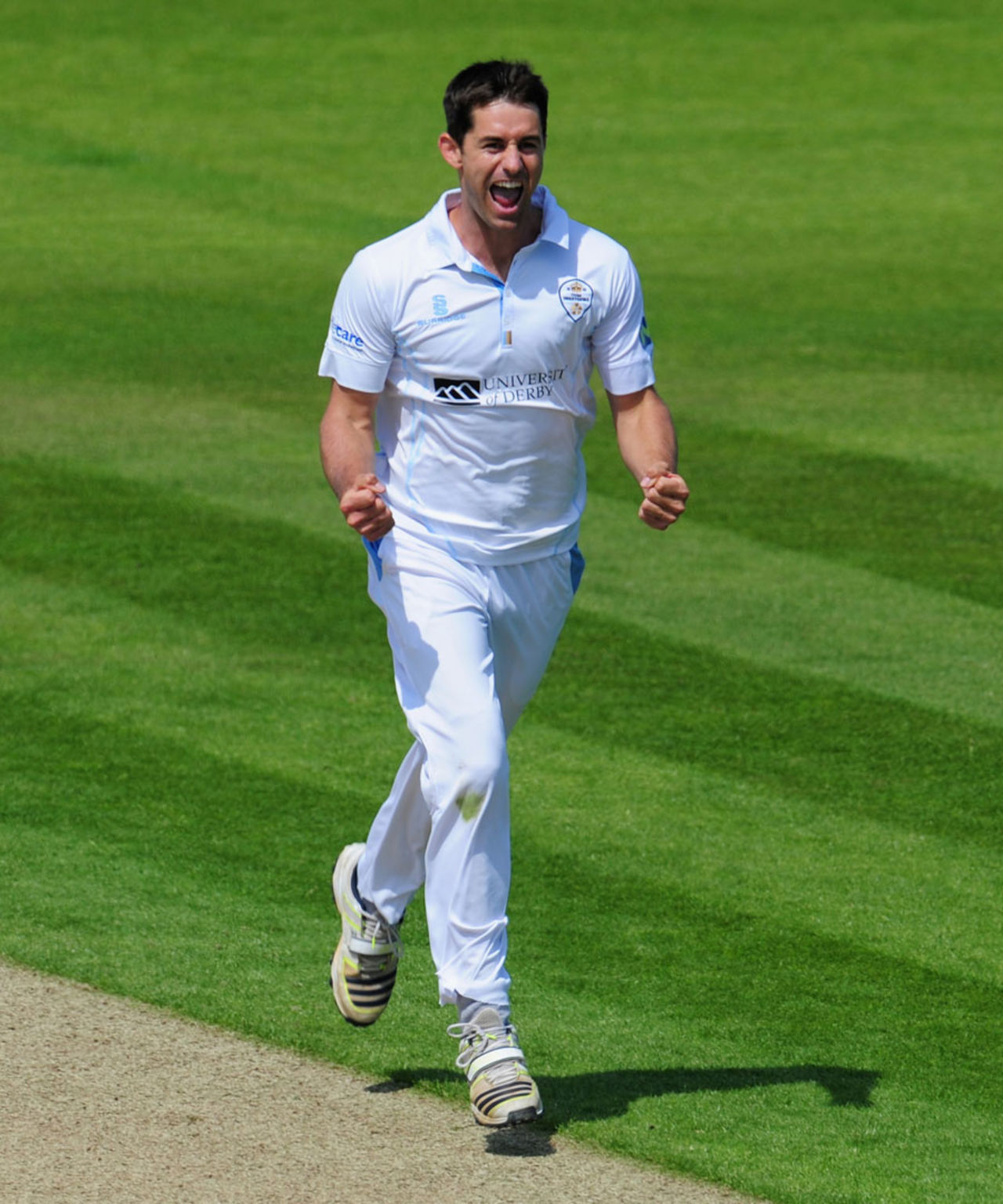 Tim Groenewald struck in consecutive overs, Durham v Derbyshire, County Championship, Division One, Chester-le-Street, 1st day, July 8, 2013