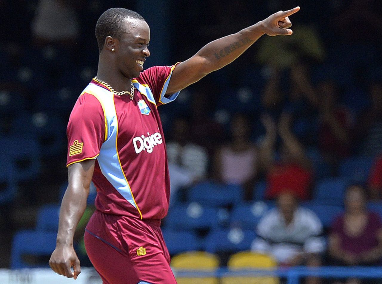Kemar Roach finished with figures of 4 for 27, West Indies v Sri Lanka, West Indies tri-series, Port-of-Spain, July 8, 2013