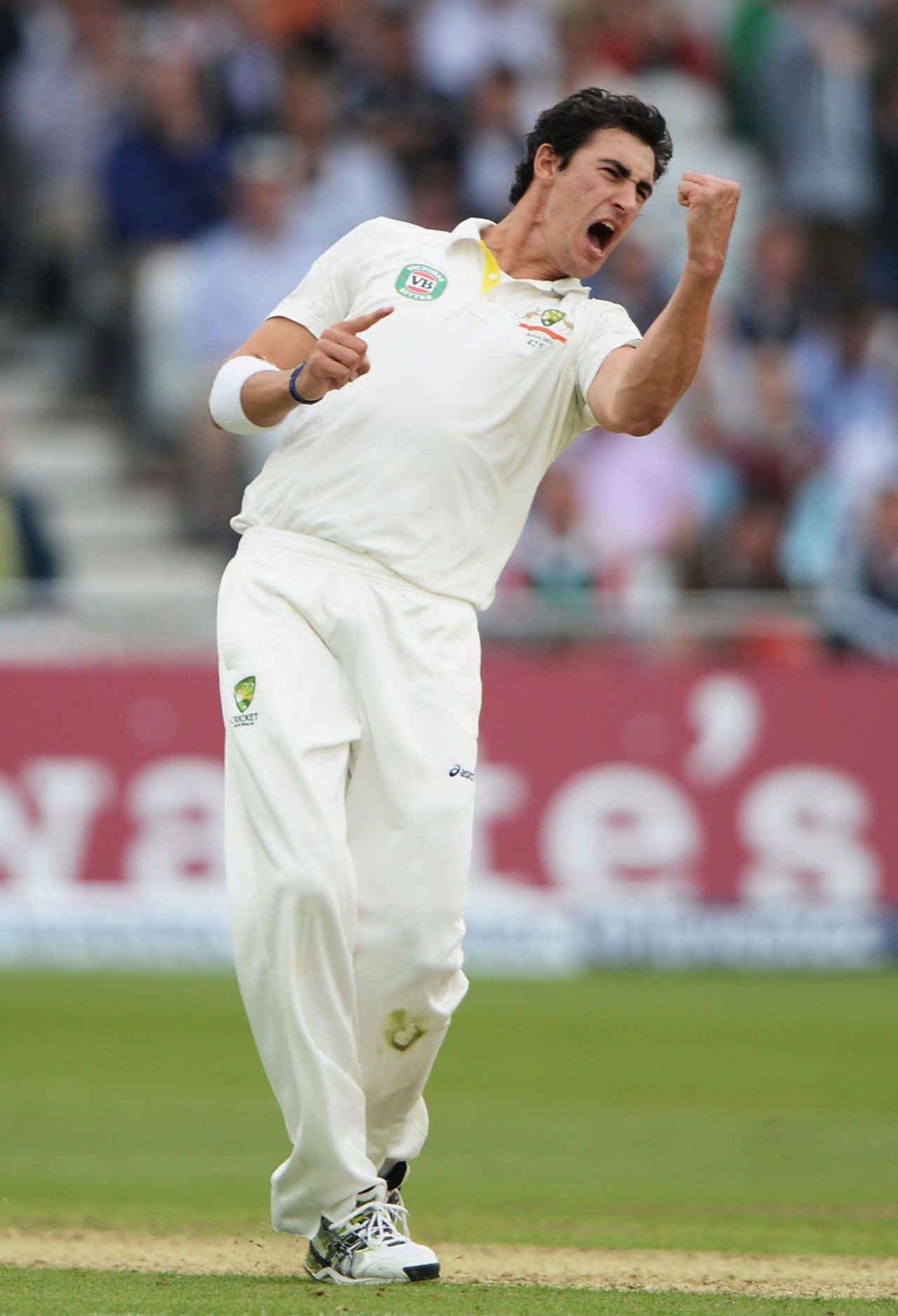 Mitchell Starc claimed two wickets in two balls, England v Australia, 1st Investec Test, Trent Bridge, 1st day, July 10, 2013