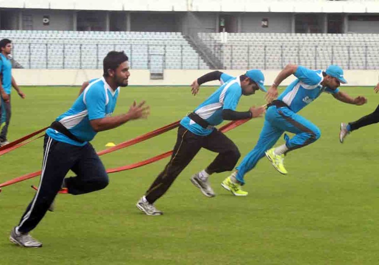 Shahriar Nafees trains with team-mates, Mirpur, July 14, 2013