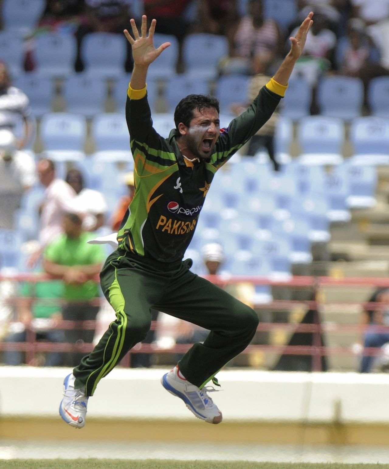 Junaid Khan appeals for an lbw chance, West Indies v Pakistan, 4th ODI, St Lucia, July 21, 2013