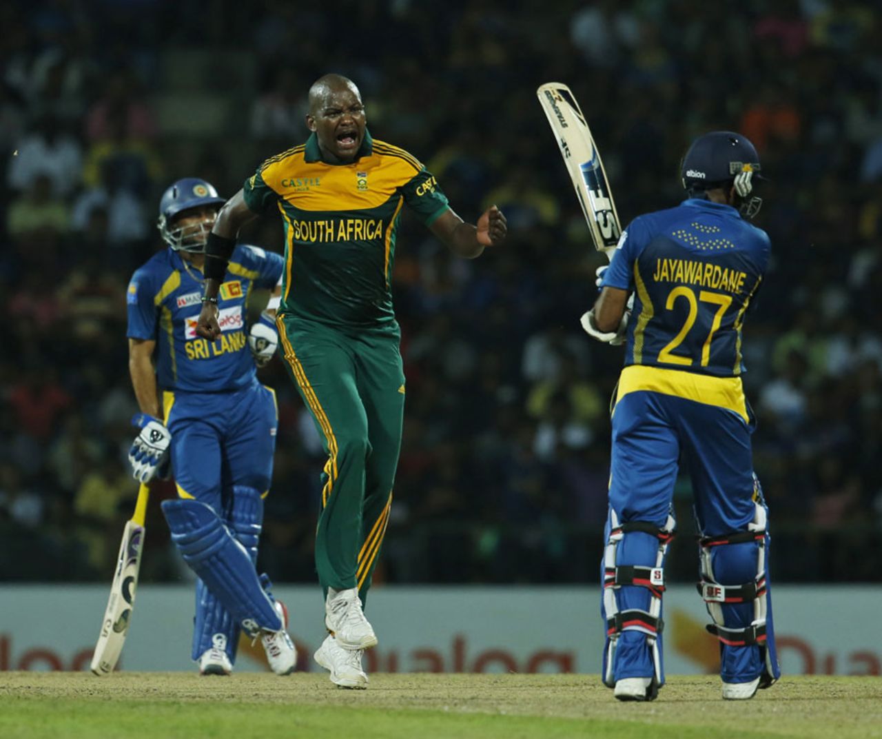 Lonwabo Tsotsobe celebrates dismissing Mahela Jayawardene, Sri Lanka v South Africa, 4th ODI, Pallekele, July 28, 2013